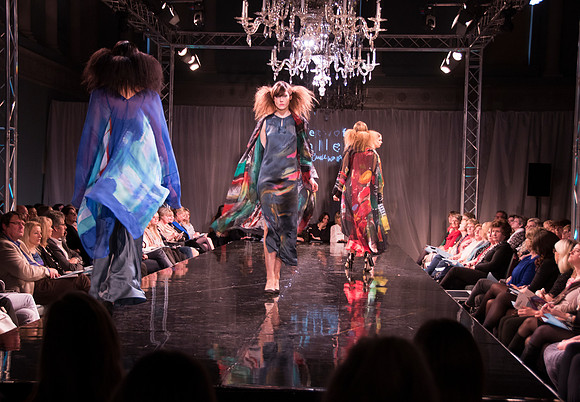 Bath in Fashion.Catwalk. Beata Cosgrove Photography