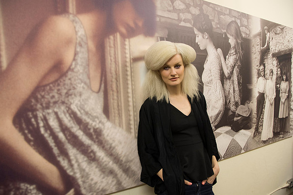 Bath in Fashion Catwalk model.Beata Cosgrove Photography