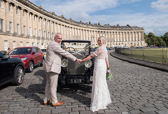 109. R & R wedding. Temple of Minerva. The Royal Crescent. Bath. Beata Cosgrove Photography