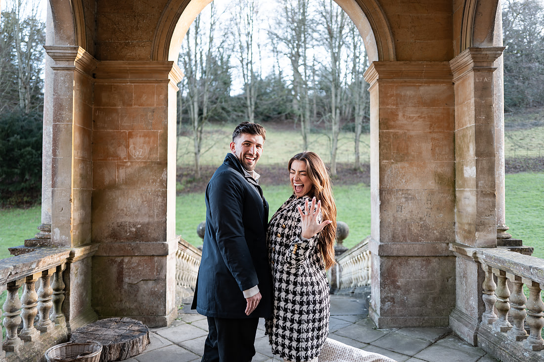 “Natural engagement photoshoot in Bath by Palladian Bridge”