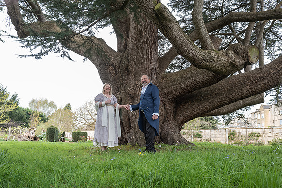 Bridgerton photo shoot. Bath. Beata Cosgrove Photography