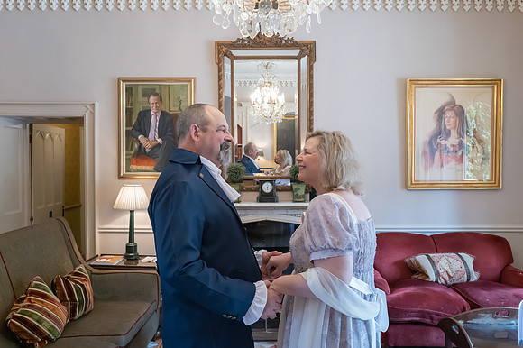 Bridgerton photo shoot. Bath. Beata Cosgrove Photography