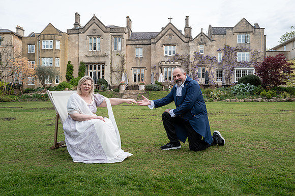 Bridgerton photo shoot. Bath. Beata Cosgrove Photography
