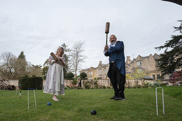 Bridgerton photo shoot. Bath. Beata Cosgrove Photography