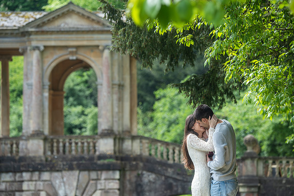 Palladian Bridge surprise proposal. Bath. Beata Cosgrove Photography