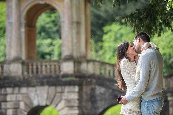 Palladian Bridge surprise proposal. Bath. Beata Cosgrove Photography