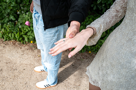 Palladian Bridge surprise proposal. Bath. Beata Cosgrove Photography