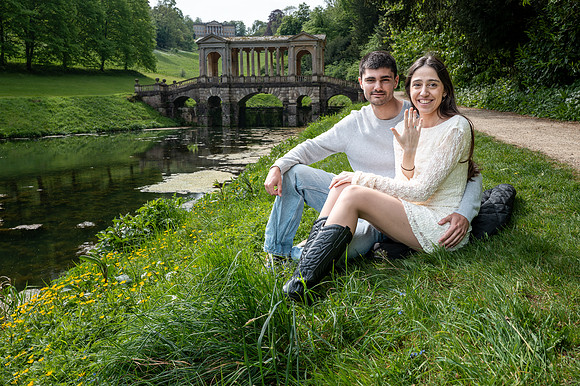 Palladian Bridge surprise proposal. Bath. Beata Cosgrove Photography