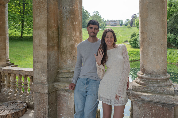 Palladian Bridge surprise proposal. Bath. Beata Cosgrove Photography
