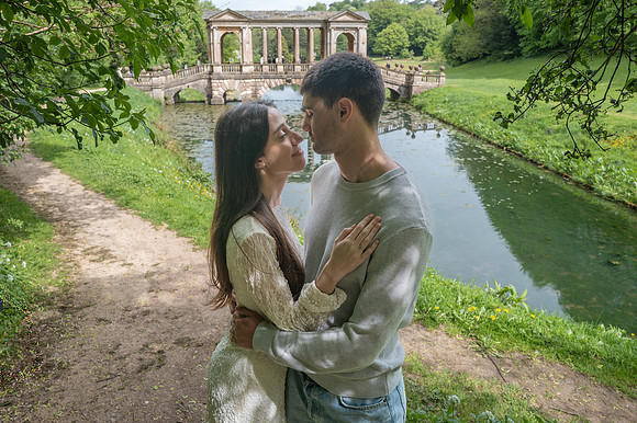 Palladian Bridge surprise proposal. Bath. Beata Cosgrove Photography