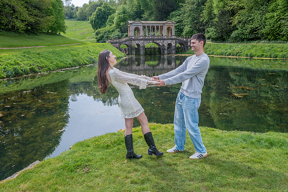Palladian Bridge surprise proposal. Bath. Beata Cosgrove Photography