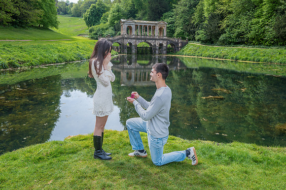 Palladian Bridge surprise proposal. Bath. Beata Cosgrove Photography