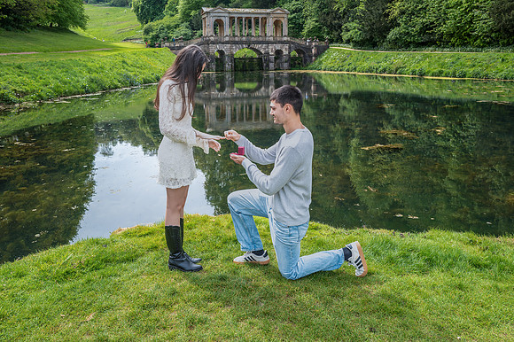Palladian Bridge surprise proposal. Bath. Beata Cosgrove Photography