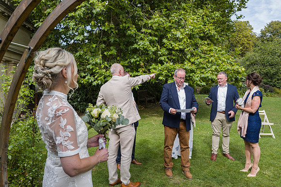 81. R & R wedding. Temple of Minerva. The Royal Crescent. Bath. Beata Cosgrove Photography