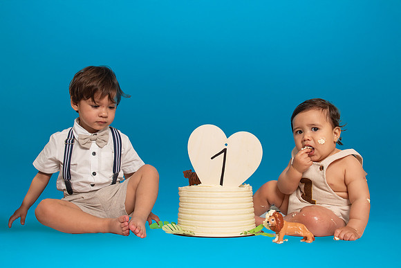 11. Baby birthday pictures. Beata Cosgrove Photography