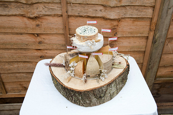 Wedding cake. Beata Cosgrove Photography.