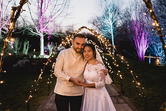 Bath wedding pictures. Wick Farm. Beata Cosgrove Photography