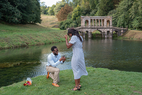 Surprise Engagement at the Palladian Bridge. Bath. Bath based photographer. Beata Cosgrove Photography