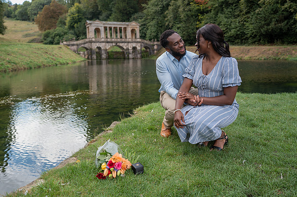 Surprise Engagement at the Palladian Bridge. Bath. Bath based photographer. Beata Cosgrove Photography