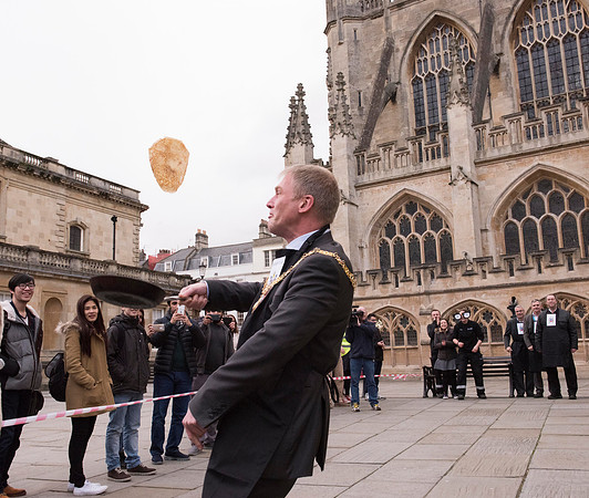 3.Bath's Flippin Pancake race. 9.02.2016. Beata Cosgrove Photography