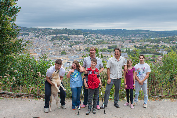 Family photo shoot. Alexandra Park view point. Bath Beata Cosgrove Photography