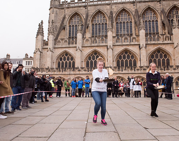 4.Bath's Flippin Pancake race. 9.02.2016. Beata Cosgrove Photography