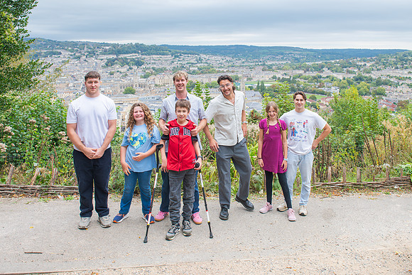 Family photo shoot. Alexandra Park view point. Bath Beata Cosgrove Photography