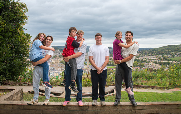 1. Family photo shoot. Bath. Alexandra Park View Point. Beata Cosgrove Photography