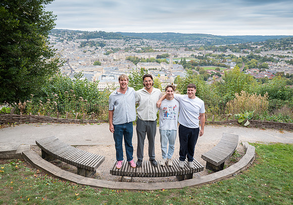 Family photo shoot. Alexandra Park view point. Bath Beata Cosgrove Photography