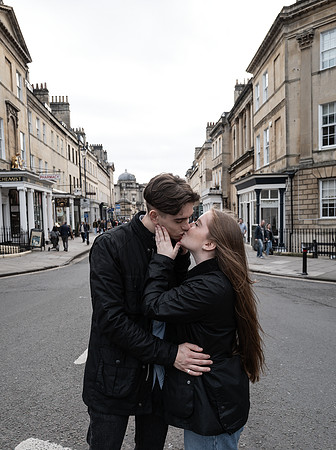 26. Surprise proposal. Bath