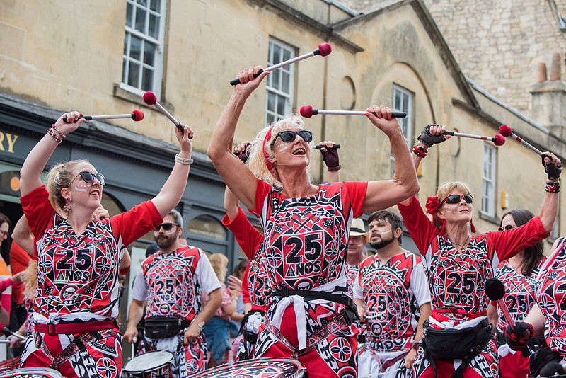Bath Carnival. Women parade. Beata Cosgrove Photography captured the festival in a very natural and documentary style. Bath creative and personal photography