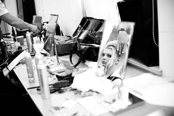 9.Before the Catwalk. Models preparation. 22.4.2016. Beata Cosgrove Photography