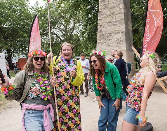 2.Bath Boules. Beata Cosgrove Photography