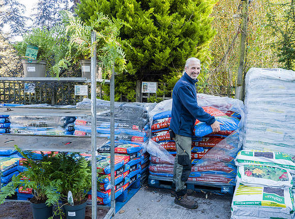 15. Simon Levison. Prior Park Garden Centre. Beata Cosgrove Photography