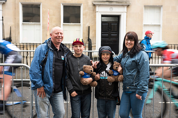 Andy, Oliver, Thomas, Nina Hassell. Beata Cosgrove Photography