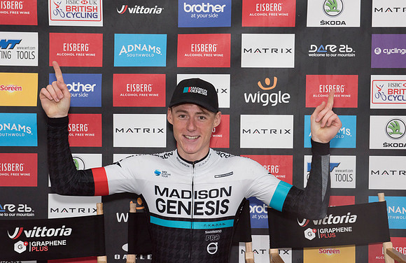 Connor Swift winner for the men's bike race. Beata Cosgrove Photography
