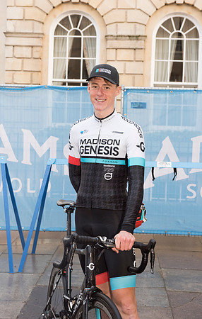 Connor Swift winner for the men's race. Beata Cosgrove Photography