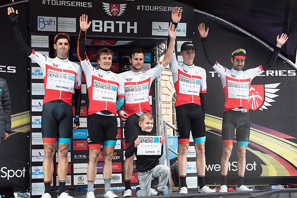Madison Genesis. Winning team. Beata Cosgrove Photography