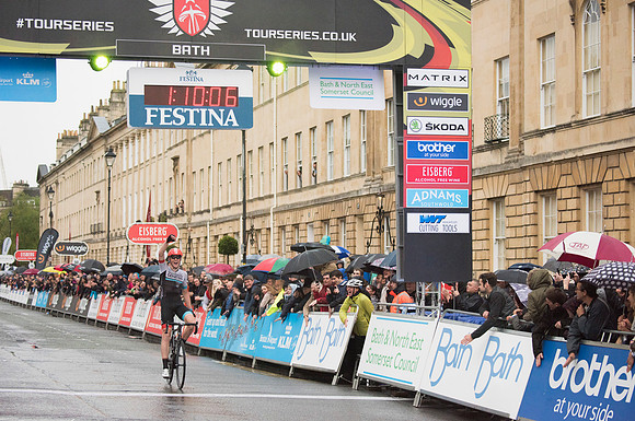 Men race winner Connor Swift. Beata Cosgrove Photography