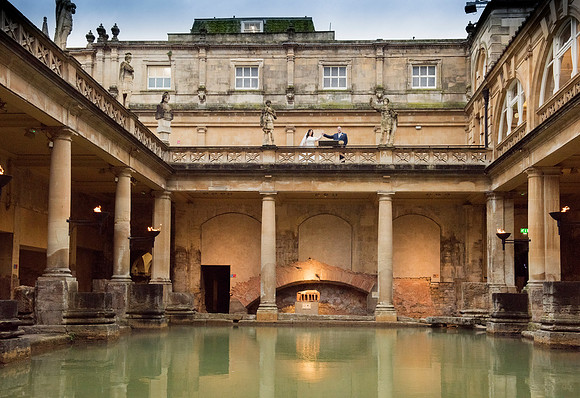 50.Susie Jeremy wedding pictures. The Roman Baths. Beata Cosgrove Photography
