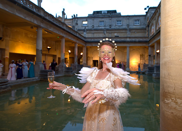 Regency_Costumed_Masked_Ball_BeataCosgrovePhotography.