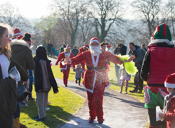 24.Dorothy House’s Charity Santa and Fairy run.Event.Bath. Beata Cosgrove Photography.4.12.2016