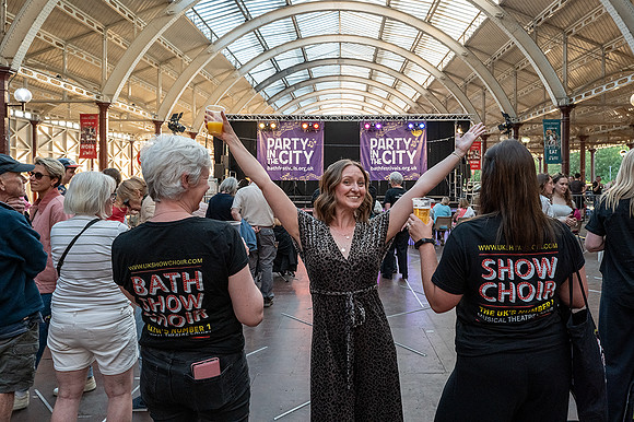 1.Party in the City. Beata Cosgrove Photography