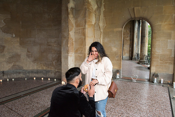 3.Surprise proposal. Parade Gardens. Beata Cosgrove Photography: