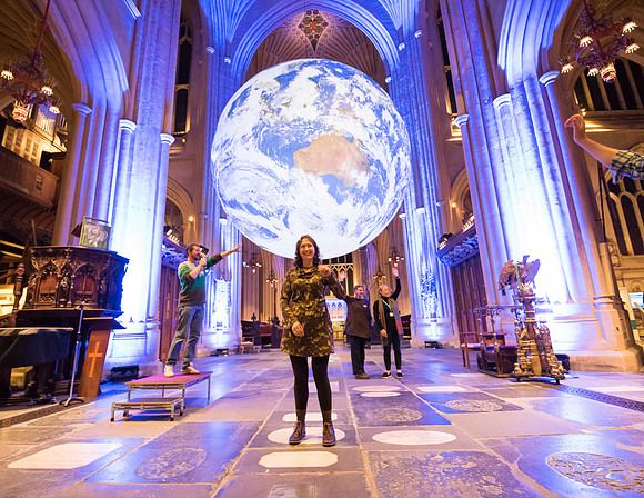 Gaia_at_Bath_Abbey_3Oct2023_Beata_Cosgrove_Photography_4775