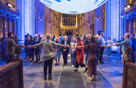 Gaia_at_Bath_Abbey_3Oct2023_Beata_Cosgrove_Photography_6941