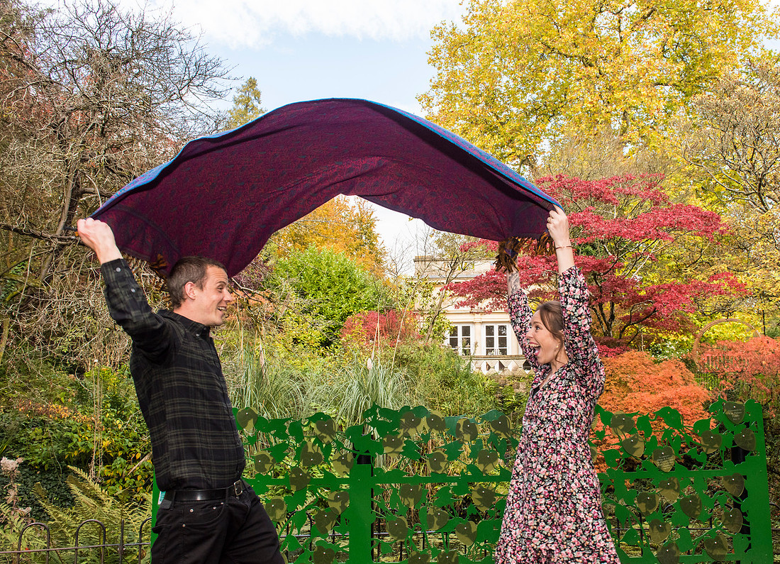 12.Engagement pictures. Botanical Gardens. Bath. Beata Cosgrove