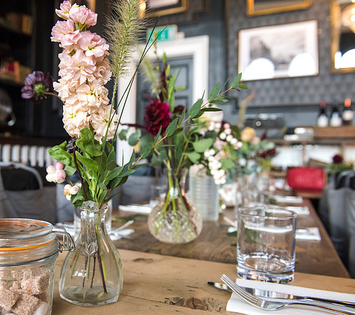 The MC table. Beata Cosgrove Photography