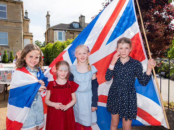 Beechen Cliff Road 2022 street party. Beata Cosgrove Photography_9239