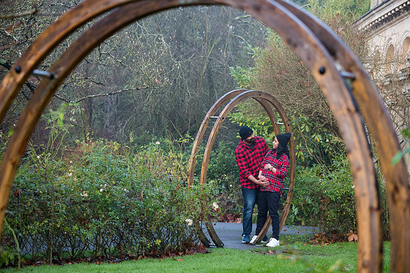 1. Maternity photography session. Botanical gardens. Bath